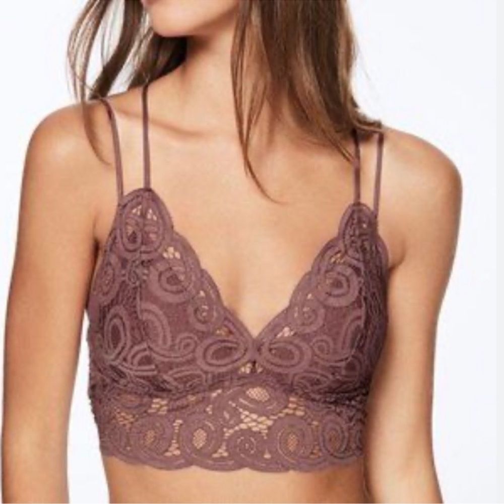 Victoria’s Secret lace bralette